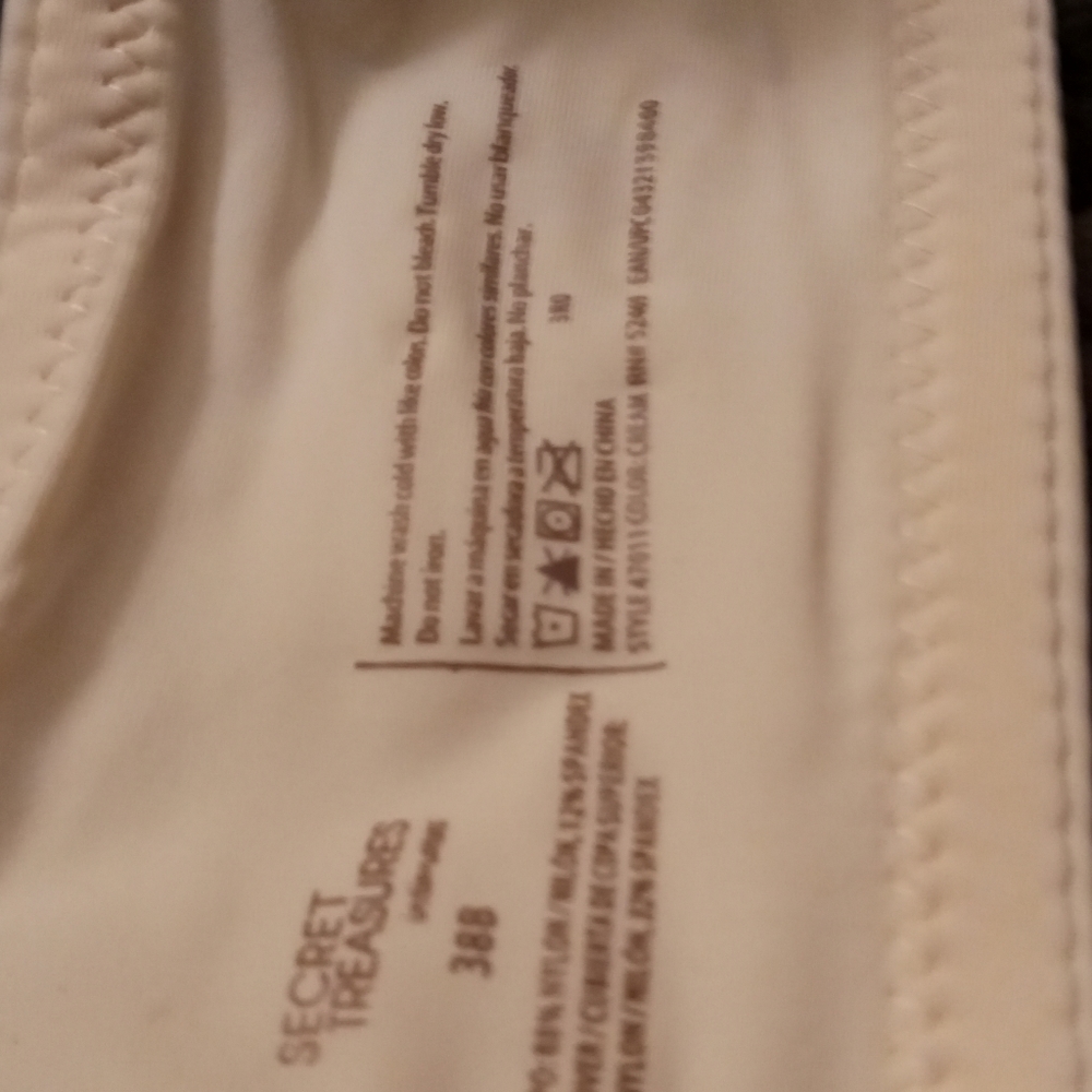 Bras - Picture 2 of 4